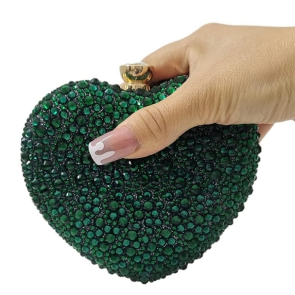 Emerald Green Heart Shaped Purse Crystal Clutch Crossbody Chain Event Mini Bag - Picture 1 of 16